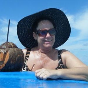 Meet your Posher, Julie